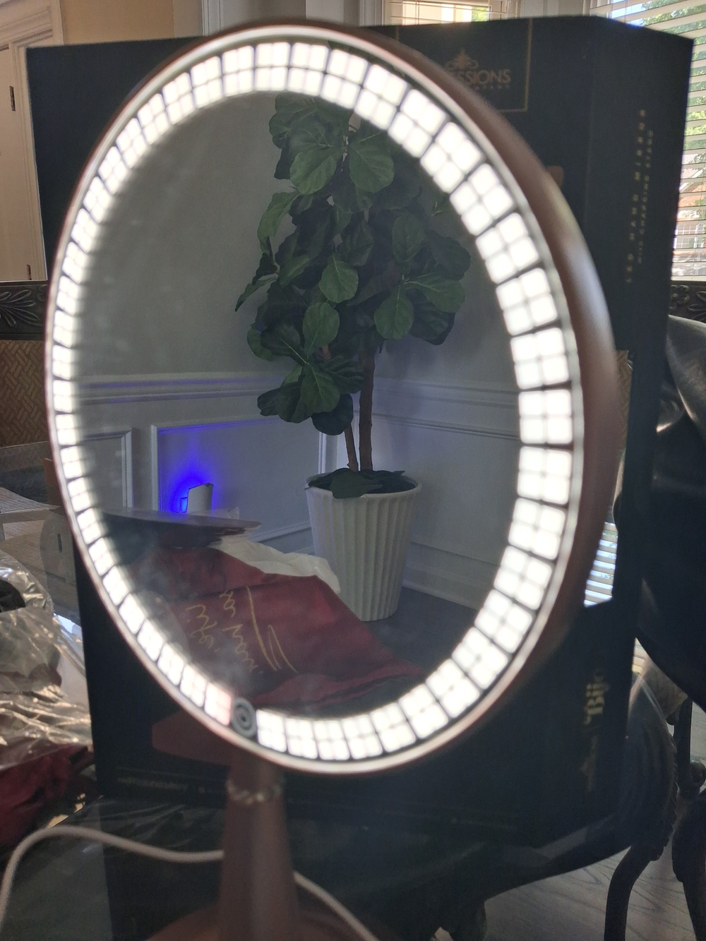 Impressions Bijou LED Hand Mirror - Rose Gold - Picture 2 of 9